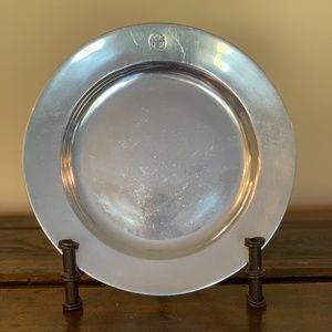 Wilton 10.5" Colonial Crest Pewter Plate